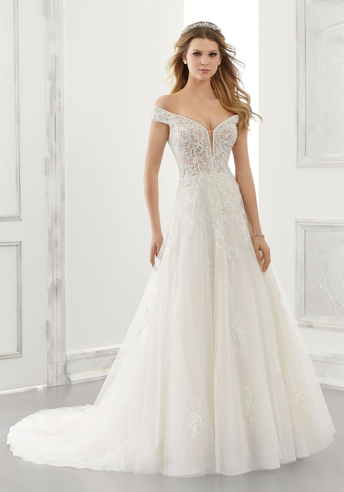 Wedding dress 880