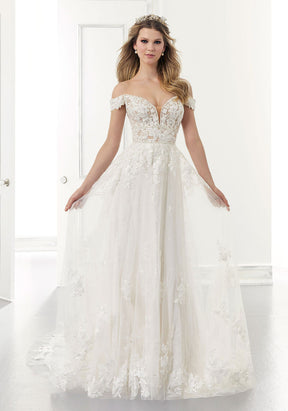 Wedding dress 884